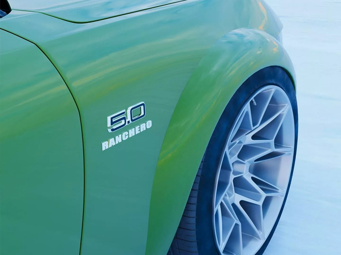 福特轿跑皮卡曝光基于最新野马设计或搭纯电动力-图3