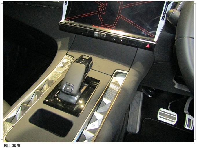 全新DS 7到店实拍搭1.6T引擎/配红外夜视系统-图10