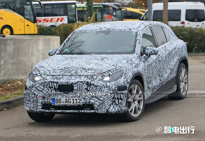 奔驰全新一代GLC曝光尺寸大幅提升/pk宝马X3-图2