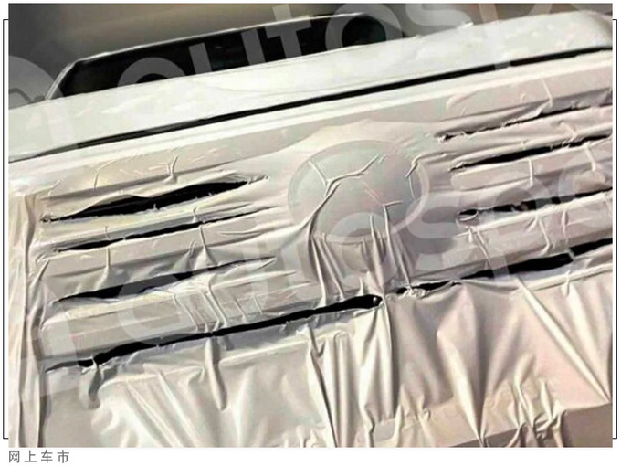 丰田全新兰德酷路泽白车身曝光下月即将亮相-图2