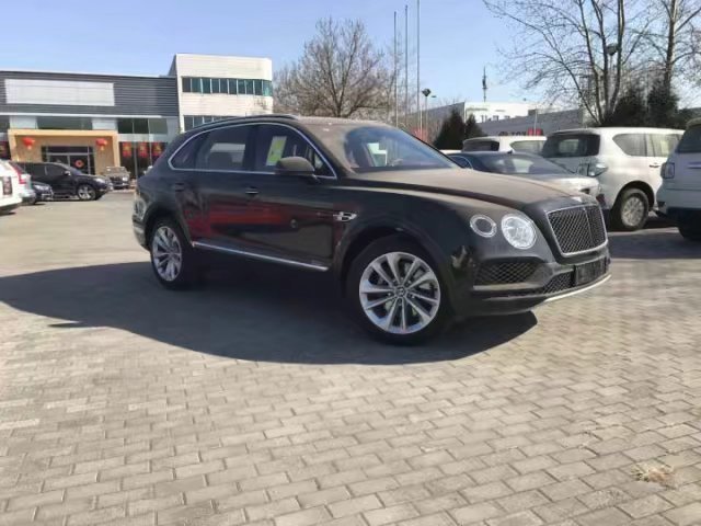 18款宾利添越柴油 极速性能SUV时代典范-图3