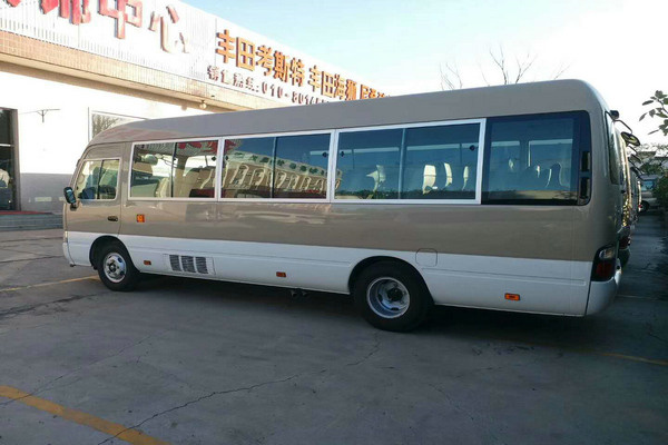 18丰田考斯特15座商务巴士 现车出售改装-图4