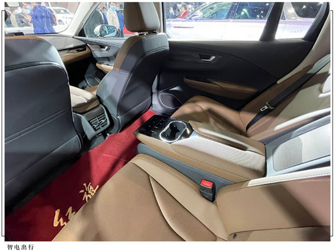 红旗E-QM5白车身下线 续航431公里/面向网约车市场-图5