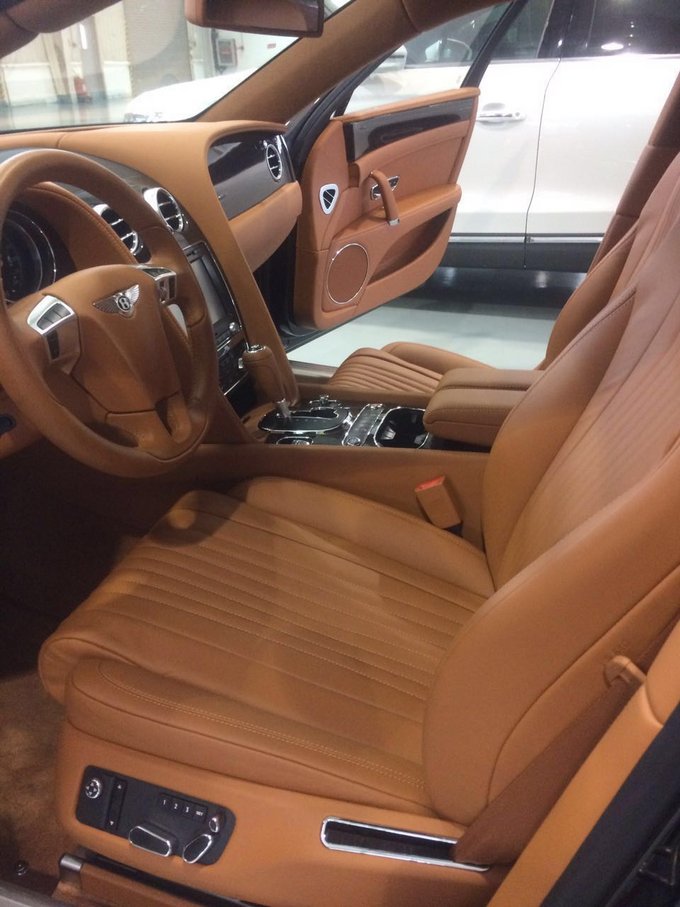 18款宾利飞驰配置 经典优雅彰显不凡品质-图10