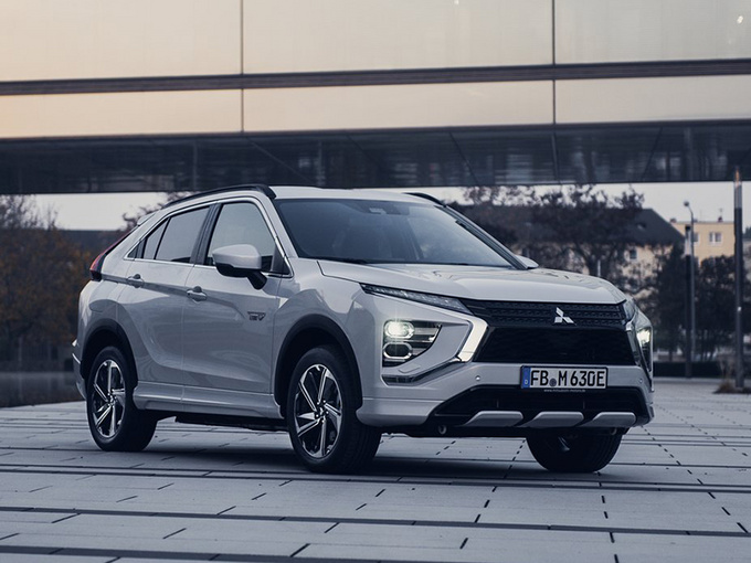 三菱全新奕歌发布 增插混动力/搭8英寸触摸屏-图1