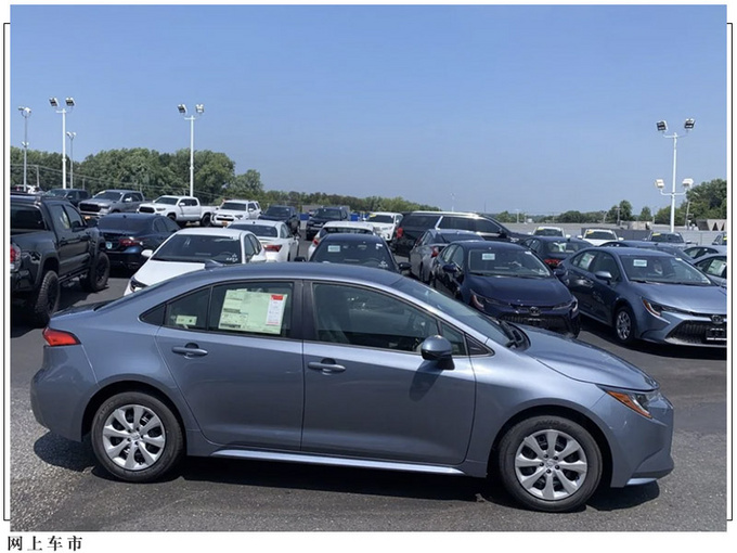 丰田新卡罗拉海外实拍搭1.8L引擎/内饰配置丰富-图2