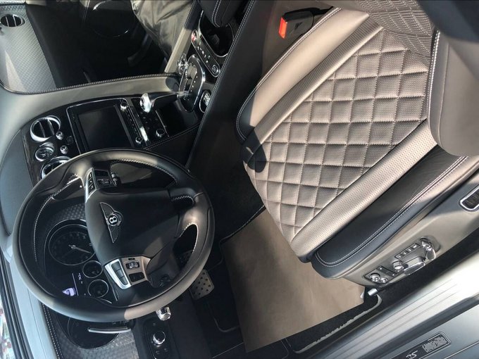 18款宾利飞驰价格调整 双色飞驰急出一台-图10