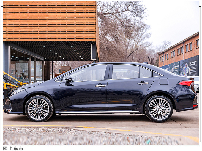 一汽丰田亚洲狮实拍 尺寸超大众速腾 最快4月初上市-图7