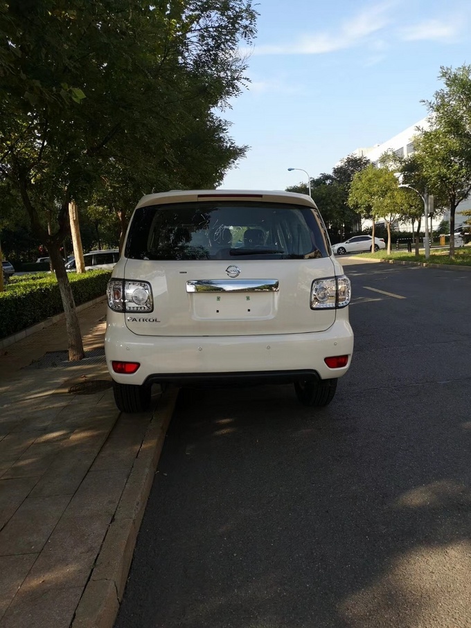 2018款日产途乐4.0 性价比之王竞争陆巡-图4