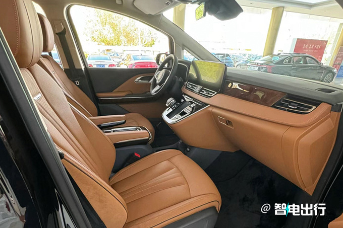 加X万买省油版红旗新HQ9售xx.xx万起 百公里2.2L油-图5