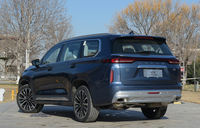 星途旗舰大SUV定名揽月 2.0T车型预售19-23万-图4