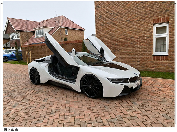 宝马i8敞篷版实拍搭1.5T插混/前卫剪刀门造型-图6