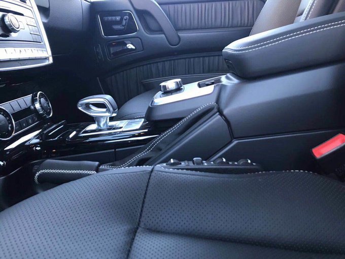 17款奔驰G63AMG配置 加版雷达测距270万-图4