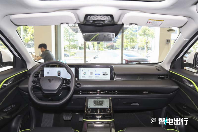 新款哪吒U命名哪吒X撞臉深藍(lán)S7 或官方降價(jià)-圖13