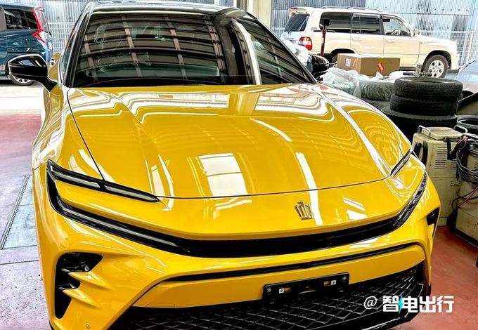 丰田皇冠SUV到店实拍撞脸法拉利/本月交付-图1