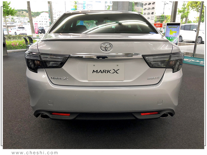 丰田新款锐志信息曝光 搭3.0L引擎/外观更时尚-图4