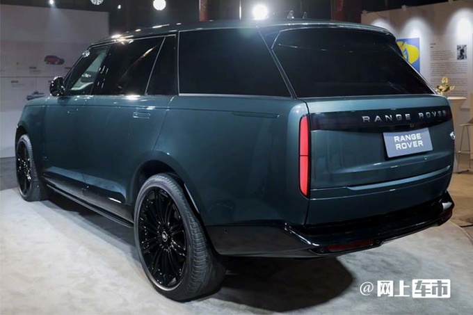路虎全新揽胜降价超10万146.8万起比迈巴赫GLS还大-图9
