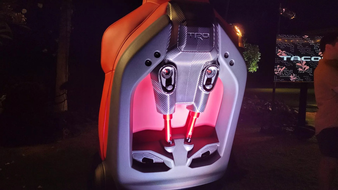 2024款丰田Tacoma TRD Pro版座椅科技满满的等速性能座椅-图9