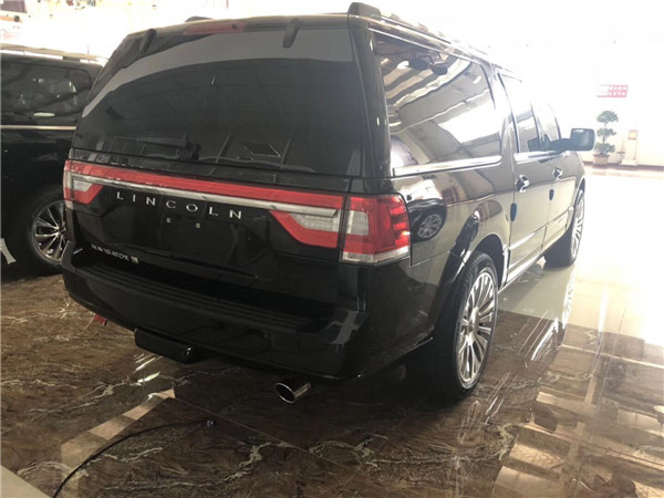 墨版17款林肯领航员3.5T 汽油长轴版82万-图8