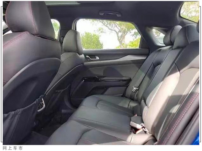 起亚全新K5运动版实拍搭2.5T引擎/配黑化套件-图6