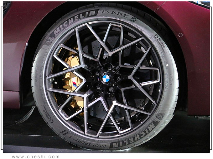 宝马新款M8Gran Coupe上市 售价公布/搭4.4T引擎-图4