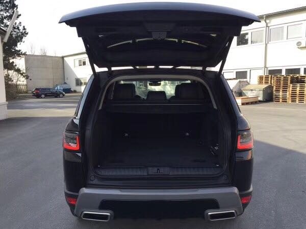 18款路虎揽胜运动HSE 3.0汽油版全时四驱-图8