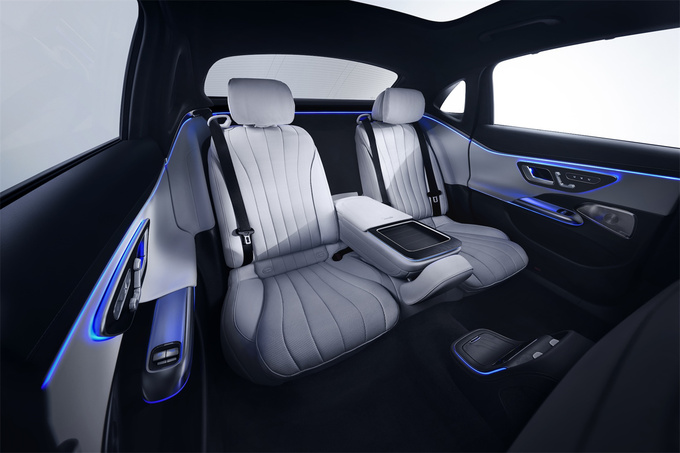 奔驰将携31款车型亮相2023广州车展全新E级登场/CLE轿跑车首秀-图5