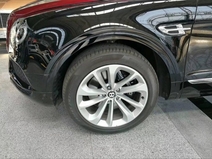 18款宾利添越特价销售 W12汽油版进口SUV-图6