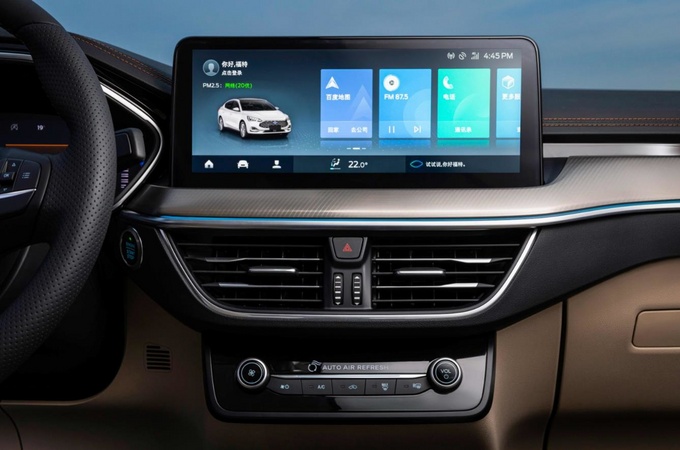 新款福特福克斯上市 10.88万起售/标配两块大屏-图4