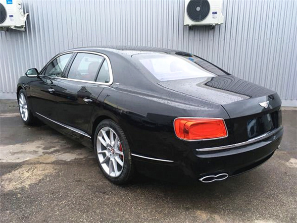 宾利飞驰V8S喜迎中秋佳节 狠惠震撼袭港-图5