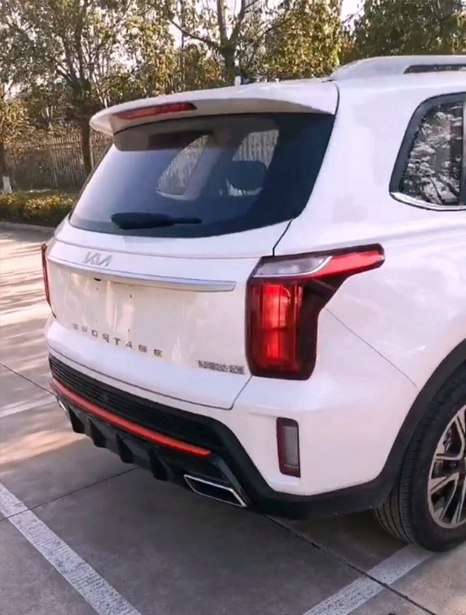 起亚大改款智跑实车曝光 造型更霸气 5月份上市-图4