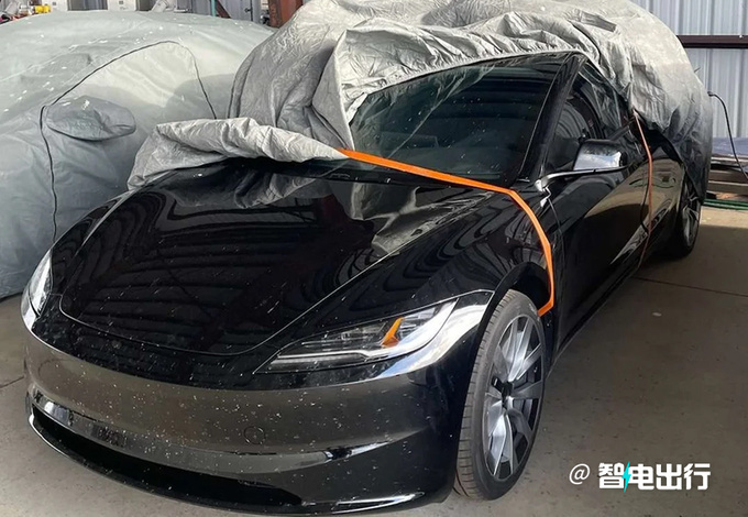疑似特斯拉新款Model 3实车曝光下月开启量产-图3
