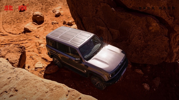 18.98万起就可入手专业越野利器全新BJ40刀锋英雄版开启预售-图5