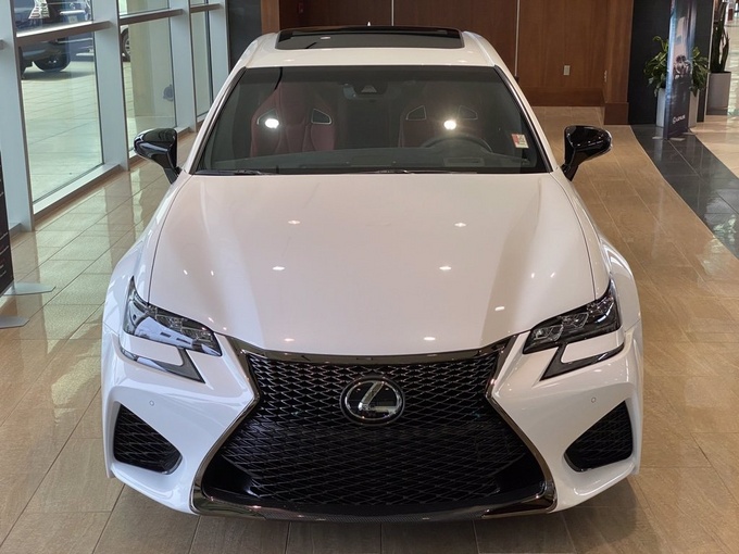 雷克萨斯GS F到店实拍搭5.0 V8引擎/性能媲美M3-图2