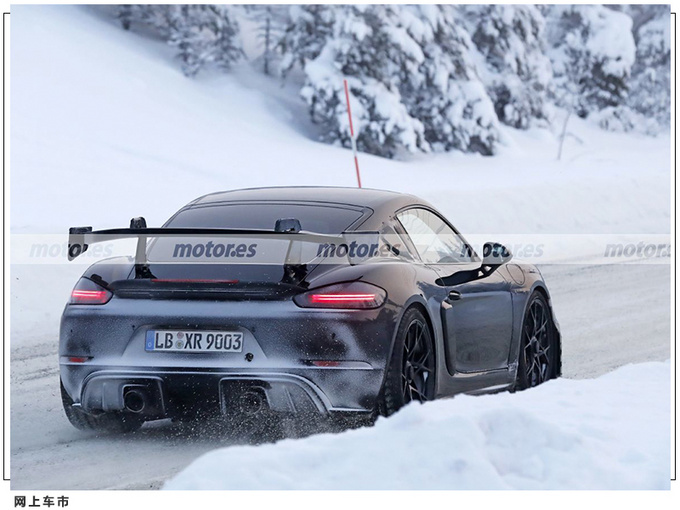 保时捷全新718 GT4 RS谍照搭4.0L引擎/大尺寸尾翼-图7