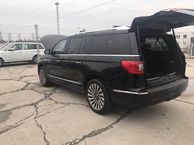 18款林肯领航员 享降税优惠现车全国上牌-图5