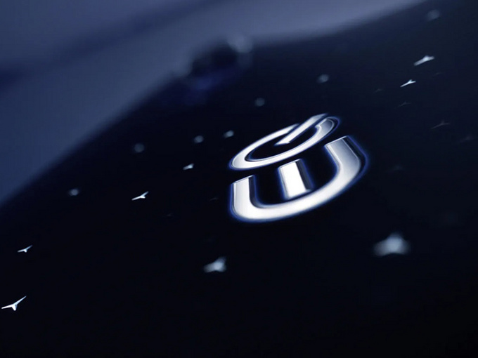 奔驰全新智能交互系统即将亮相 奔驰EQS可选装-图1