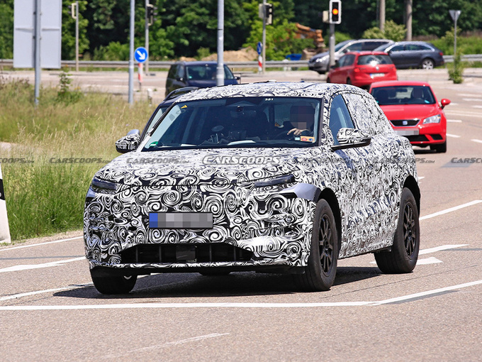 奥迪全新SUV实车曝光全新家族式造型/2022年亮相-图1