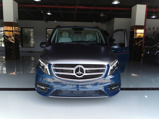奔驰麦特斯加长版 荣耀升级装饰更显华贵-图1