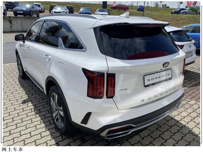 起亚索兰托实拍搭1.6T引擎+电动机/对称中控设计-图3