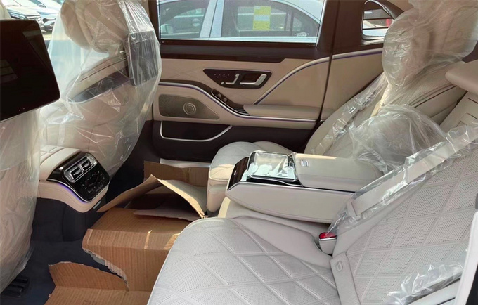 全新迈巴赫S级国内到店实拍 今年下半年正式上市-图5