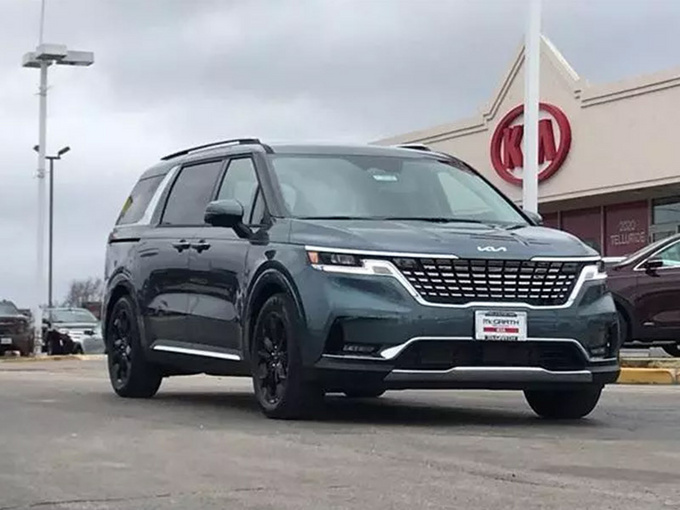 起亚全新嘉华实拍曝光三排座椅/配悬浮中控屏-图1