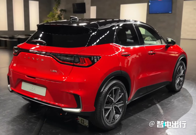 雷克萨斯LBX全球首发尺寸比UX小/进口引入-图4