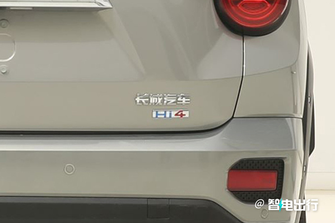 哈弗二代大狗新车型曝光换LOGO 改换全新Hi4平台-图3