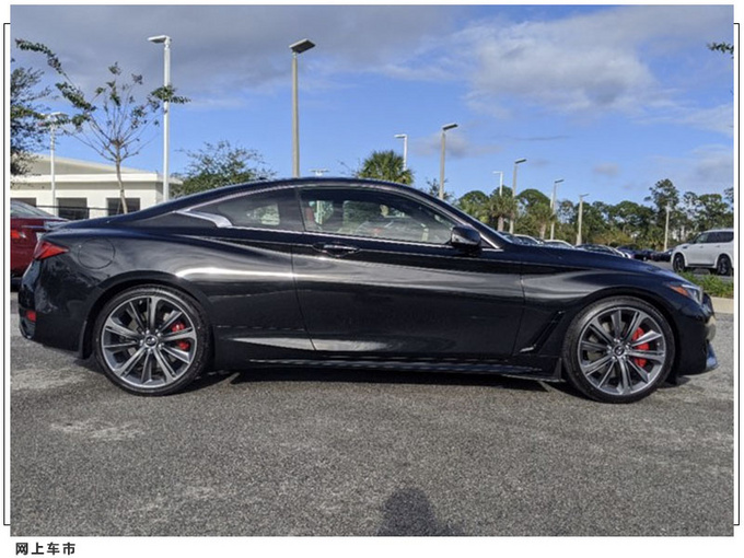 英菲尼迪Q60实拍曝光 搭3.0T V6/双中控屏-图2
