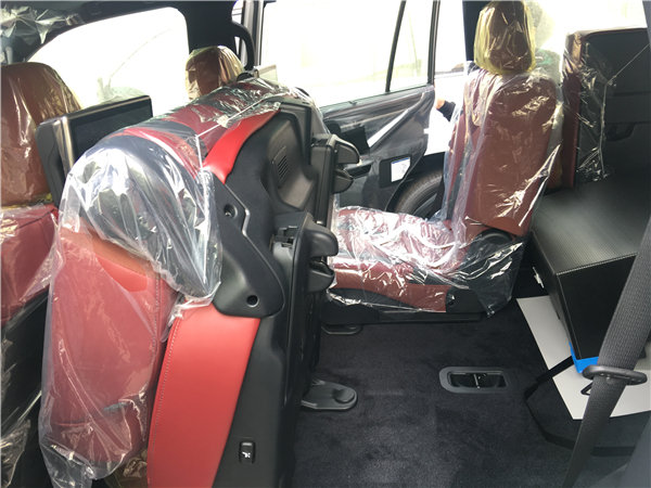 18雷克萨斯LX570 平行进口中东版8座设计-图8