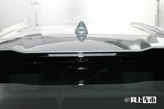 凯迪拉克GT4售XX-XX万元标配33英寸9K曲面屏-图12