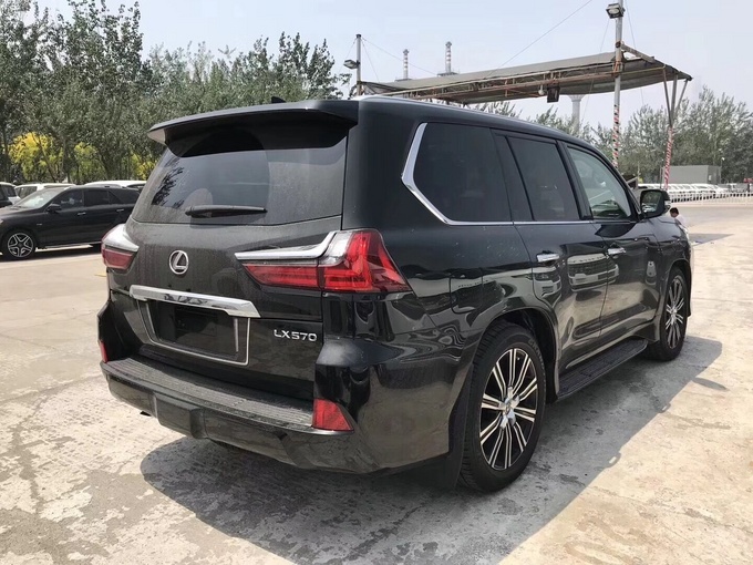 18款雷克萨斯LX570版本对比 价格配置单-图3