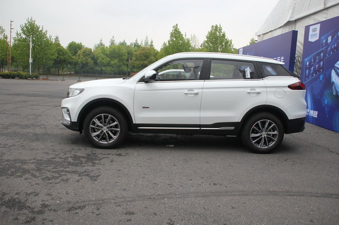 2018款吉利博越南京试驾体验团购会