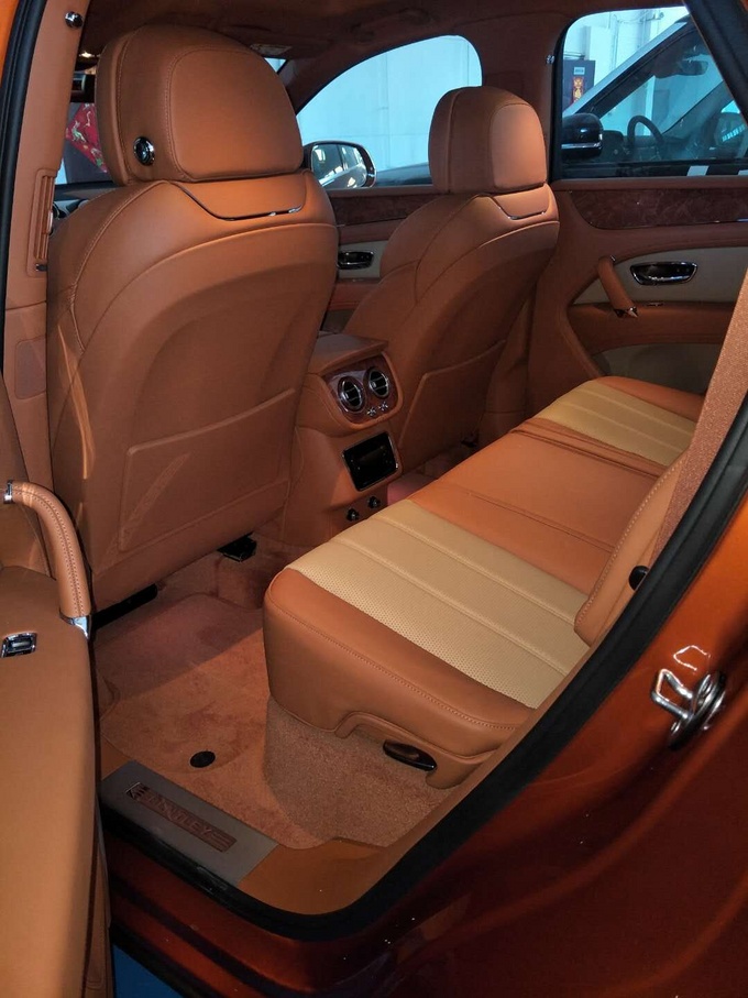 18款宾利添越价格表 最豪华最快柴油SUV-图11